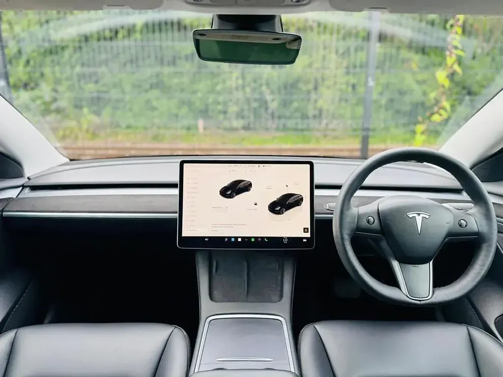 Used Tesla Model 3 Long Range AWD 235 kW (320 HP) 2022 Sedan