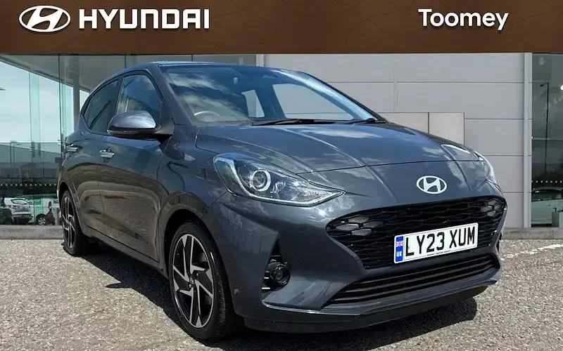 Used Hyundai i10 Premium 67 HP (49 kW) 2023 Hatchback