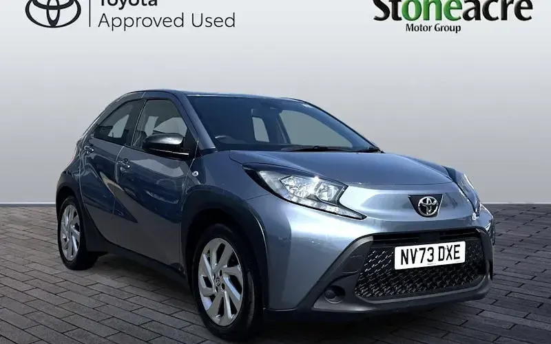 Used Toyota Aygo X PURE 72 HP (52 kW) 2024 SUV