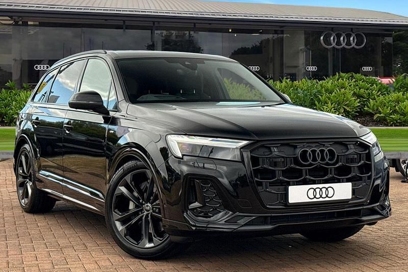 Black New 2025 Audi Q7 Black Edition SUV | £70,980 (Good price) - Image 1/4