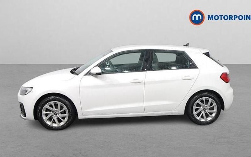 Used Audi A1 Sportback Sport 95 HP (69 kW) 2025 Hatchback