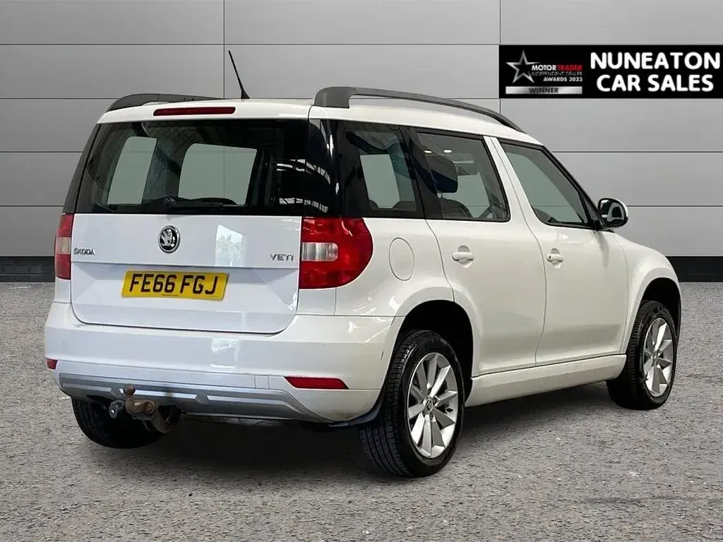Used Skoda Yeti 110 HP (80 kW) 2016 White SUV