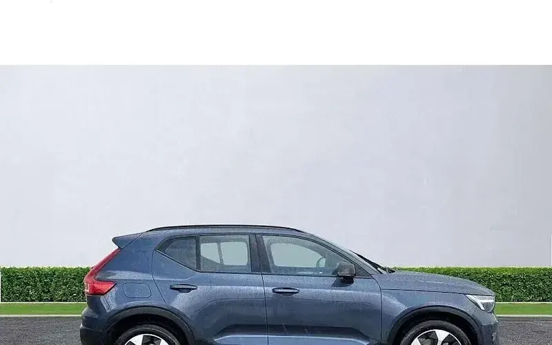 New Volvo XC40 Plus 163 HP (119 kW) 2026 Blue SUV