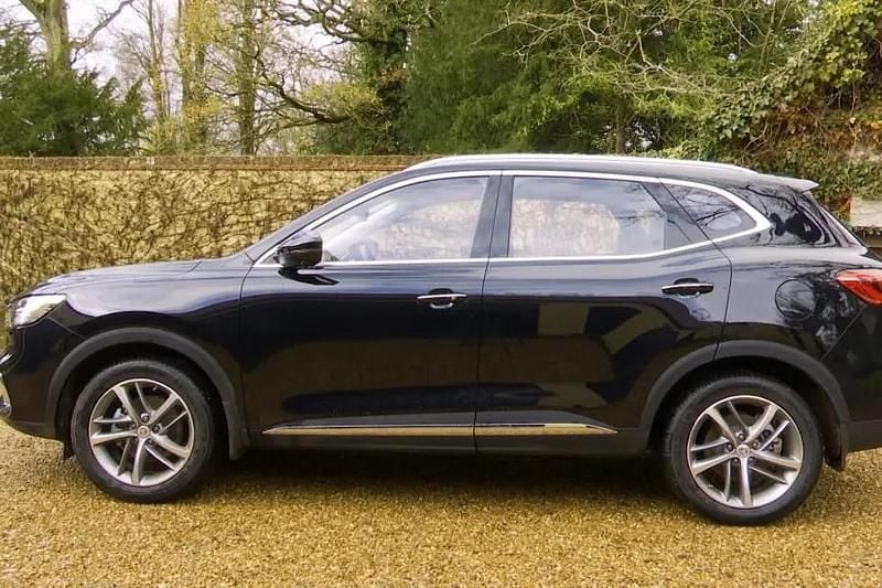 Used MG HS Trophy 258 HP (189 kW) 2024 Metallic  sterling silver SUV