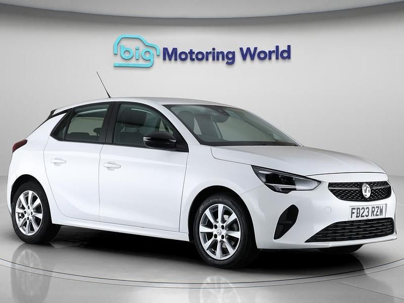 White Used 2023 Vauxhall Corsa Design Edition Hatchback | £10,300 (Good price) - Image 1/4