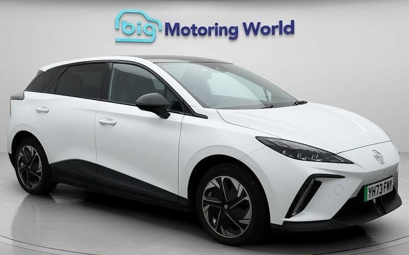 Used 2025 MG MG4 EV Trophy Hatchback | £14,400 (Good price) - Image 1/4