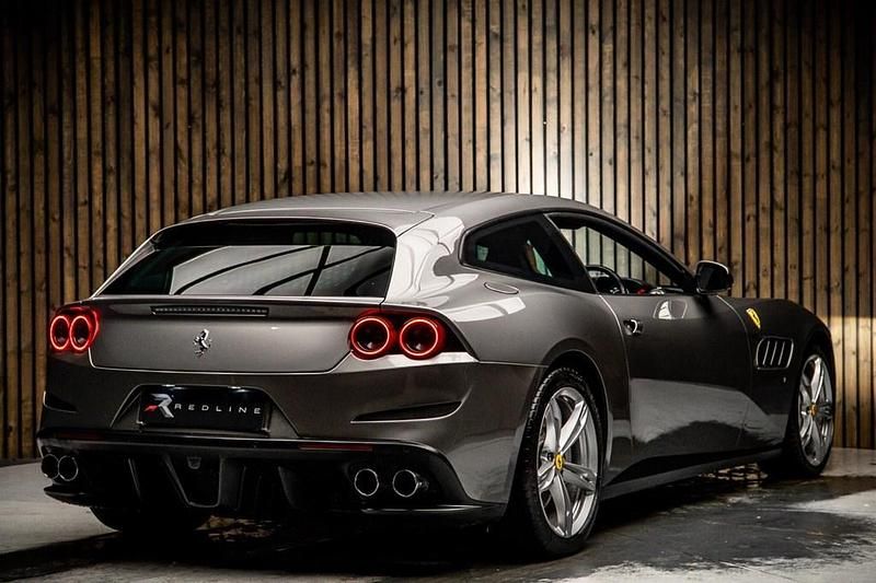 Used Ferrari GTC4Lusso 690 HP (507 kW) 2017 Grey Estate