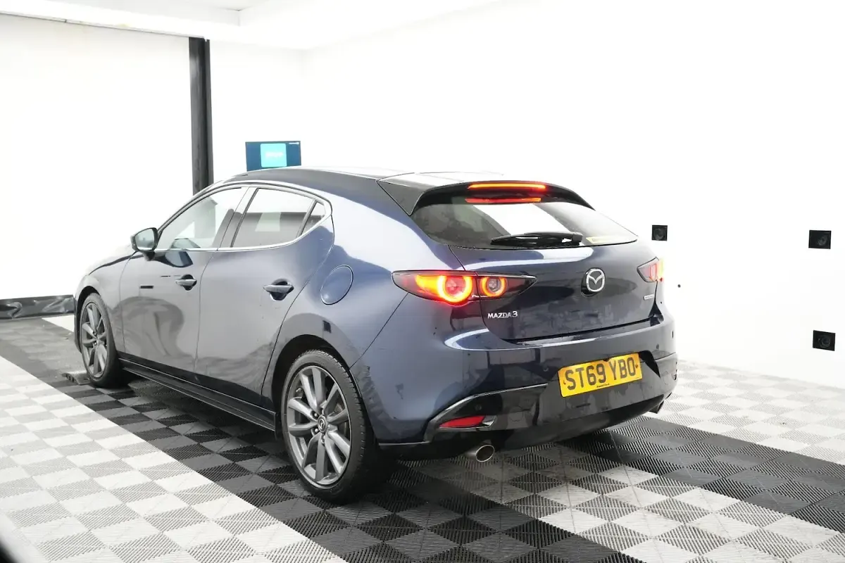Used Mazda 3 Inclusive 122 HP (89 kW) 2019 Blue Hatchback