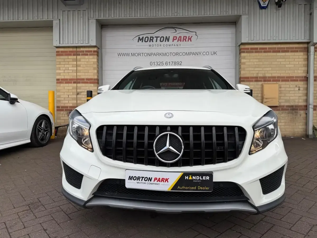 Used Mercedes GLA200 AMG line 136 HP (100 kW) 2016 White SUV