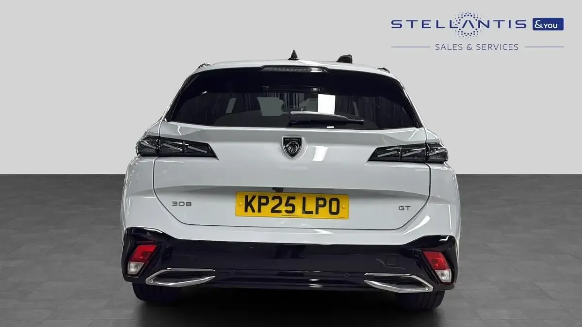 Used Peugeot 308 SW GT 134 HP (98 kW) 2025 White Estate