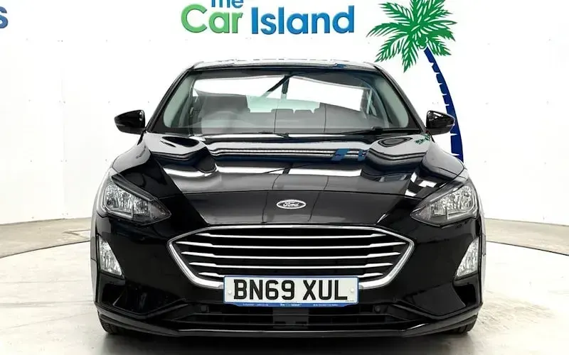 Used Ford Focus Zetec 95 HP (69 kW) 2020 Black Hatchback
