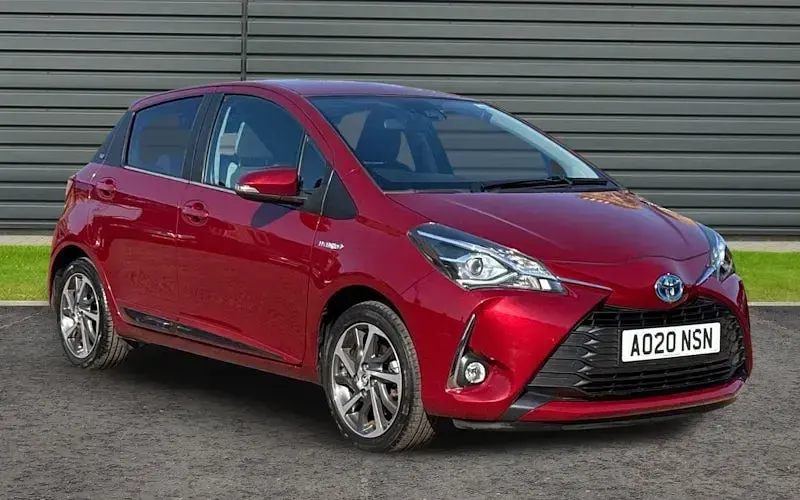 Usado Toyota Yaris Hybrid 101 CV (74 kW) 2020 Utilitario