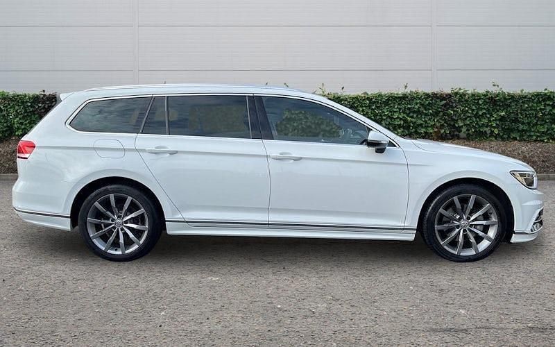Used VW Passat R-line 150 HP (110 kW) 2019 Estate