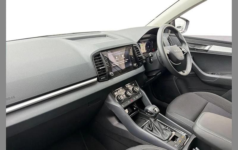 Used Skoda Karoq SE 150 HP (110 kW) 2025 Brilliant silver metallic SUV