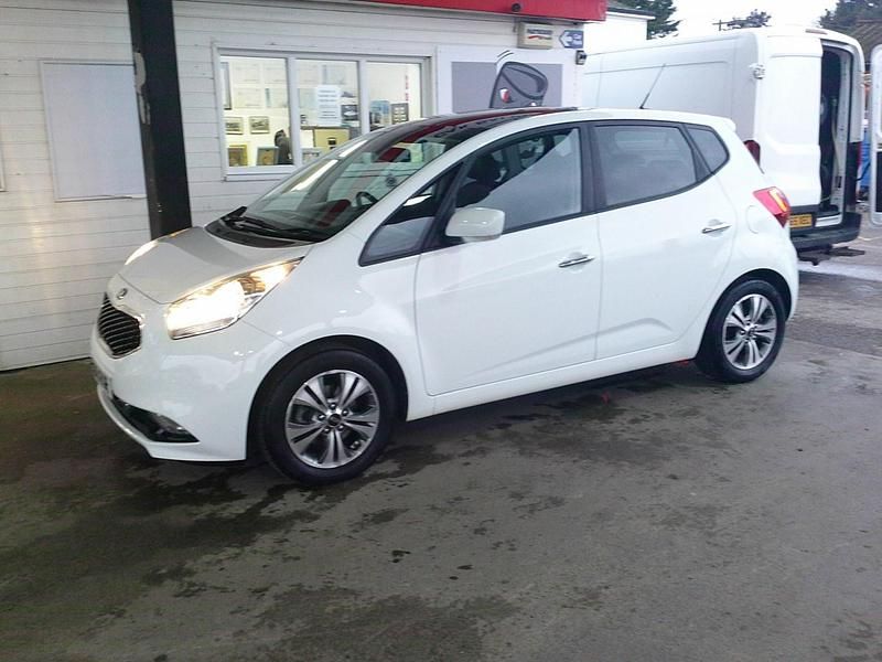 Used Kia Venga 123 HP (90 kW) 2019 White Hatchback