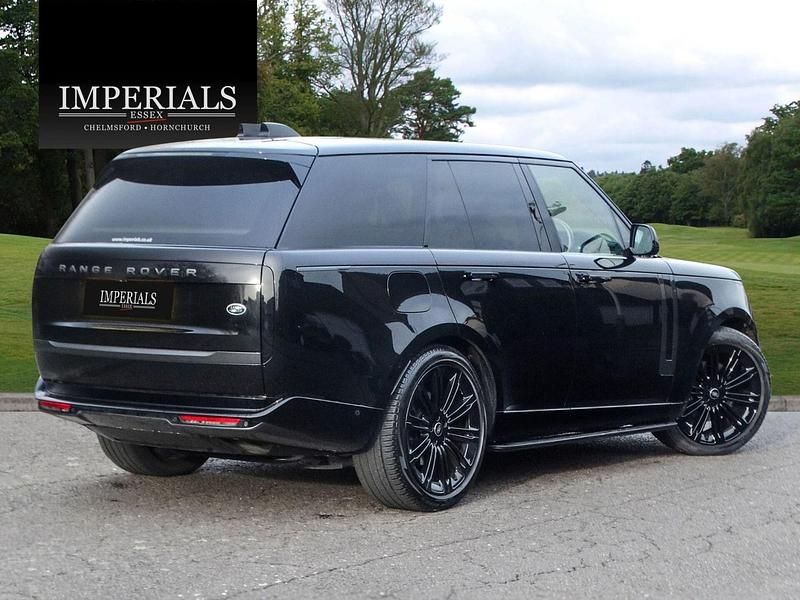 Used Land Rover Range Rover HSE 400 HP (294 kW) 2022 Black SUV