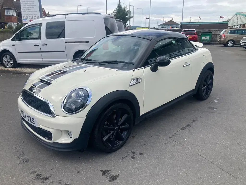 Used Mini Cooper S Coupé 184 HP (135 kW) 2014 White Coupe