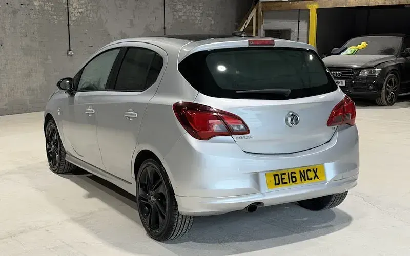 Used Vauxhall Corsa Edition 90 HP (66 kW) 2016 Silver Hatchback