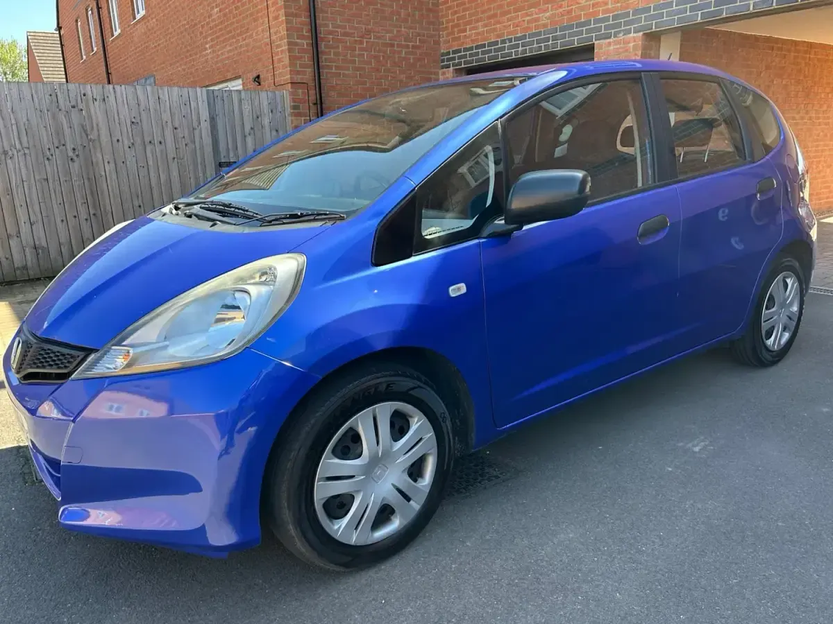 Begagnad Honda Jazz S 90 HK (66 kW) 2014 Blå Halvkombi