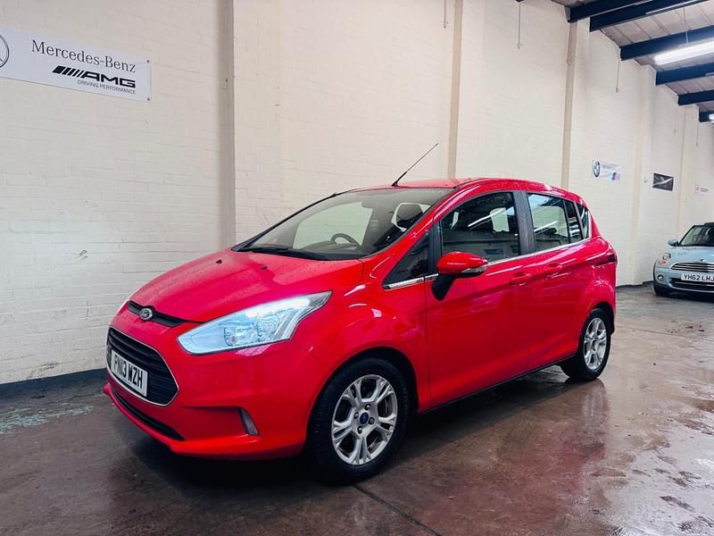 Used Ford B-MAX Zetec 90 HP (66 kW) 2013 Red MPV