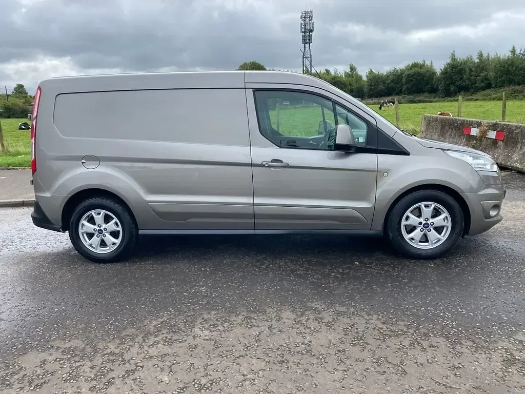 Used Ford Transit Limited 120 HP (88 kW) 2018 Silver Van