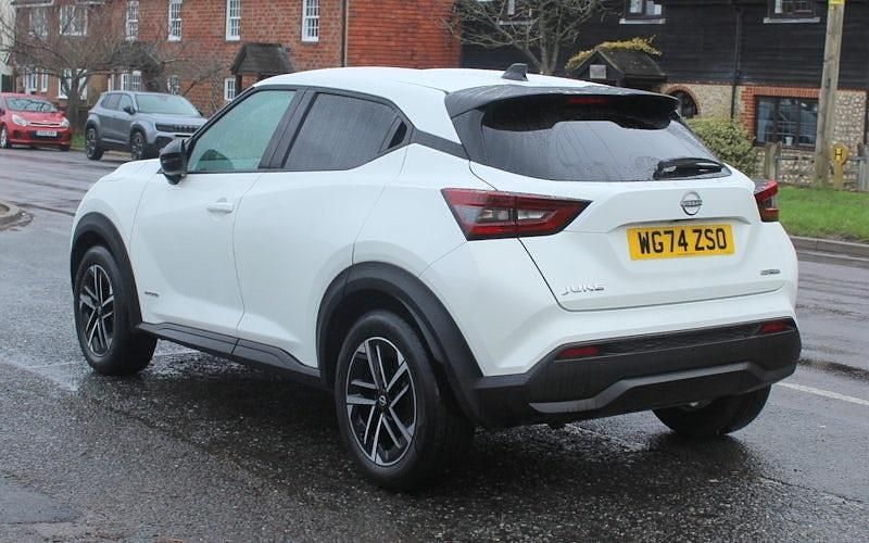 Used Nissan Juke N-Connecta 143 HP (105 kW) 2025 White SUV