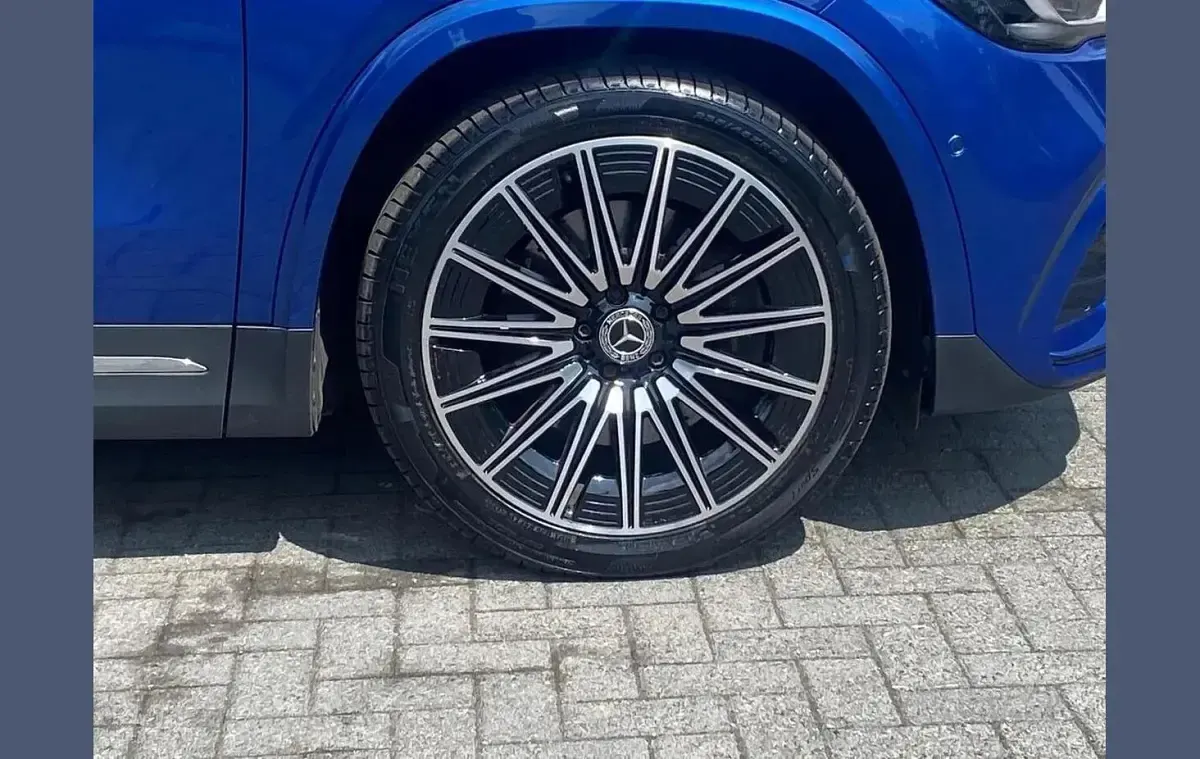 Used Mercedes GLA220 AMG Line Premium Plus 187 HP (137 kW) 2024 Blue SUV