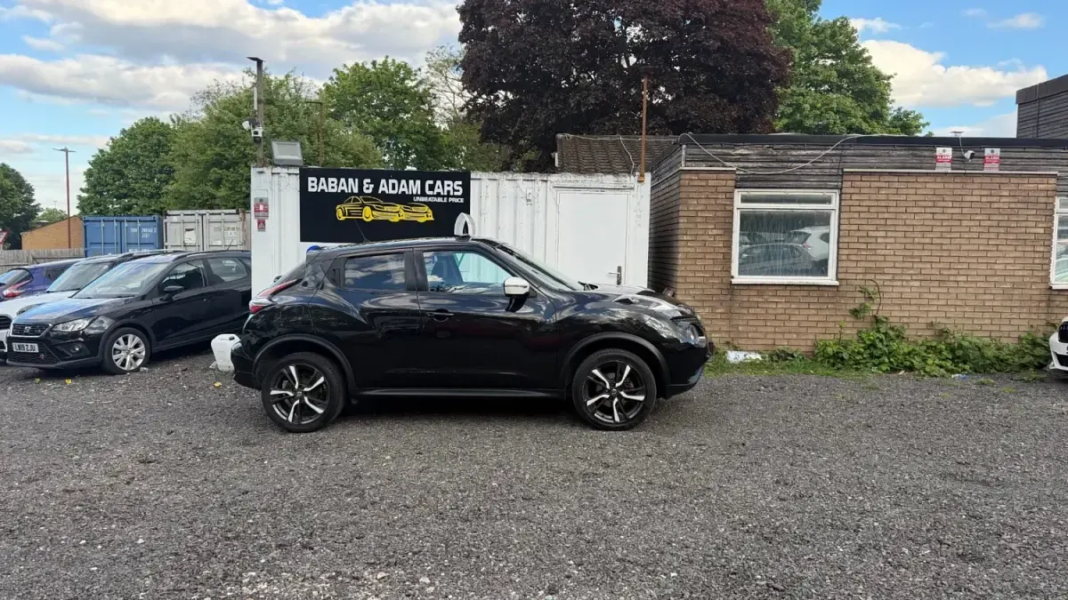 Używany Nissan Juke Tekna 115 KM (84 kW) 2017 Czarny SUV