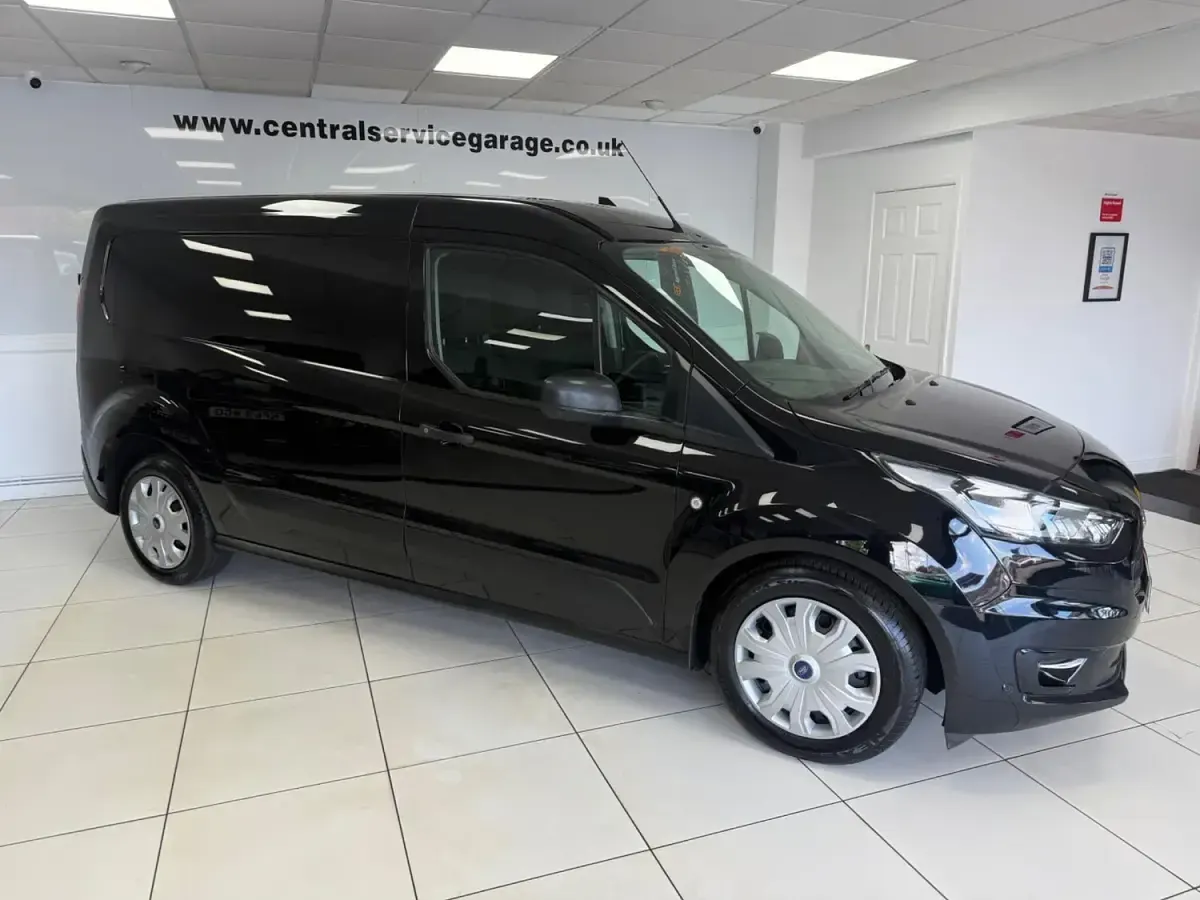 Used Ford Transit Connect Trend 100 HP (73 kW) 2023 Black MPV