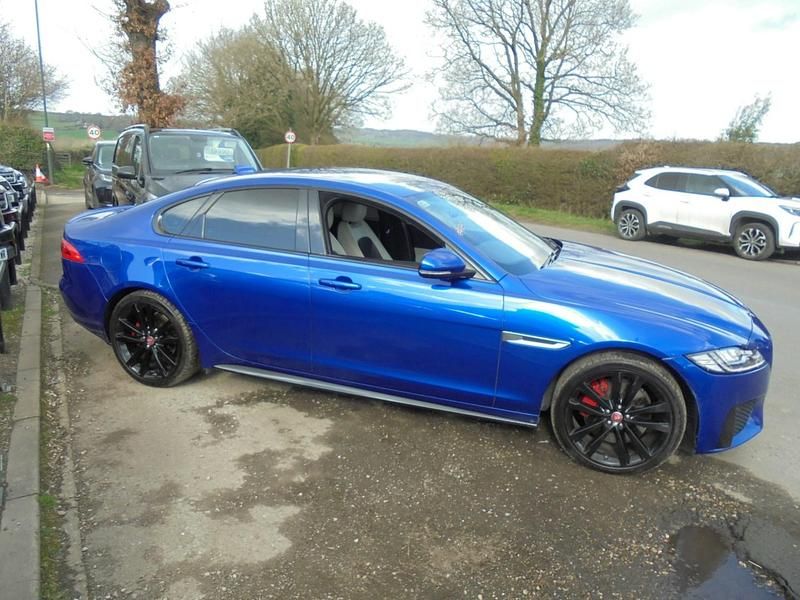 Used Jaguar XF S 300 HP (220 kW) 2016 Blue Sedan