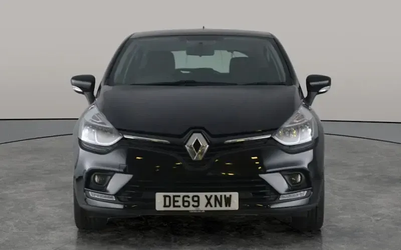 Used Renault Clio Play 90 HP (66 kW) 2019 Black Hatchback