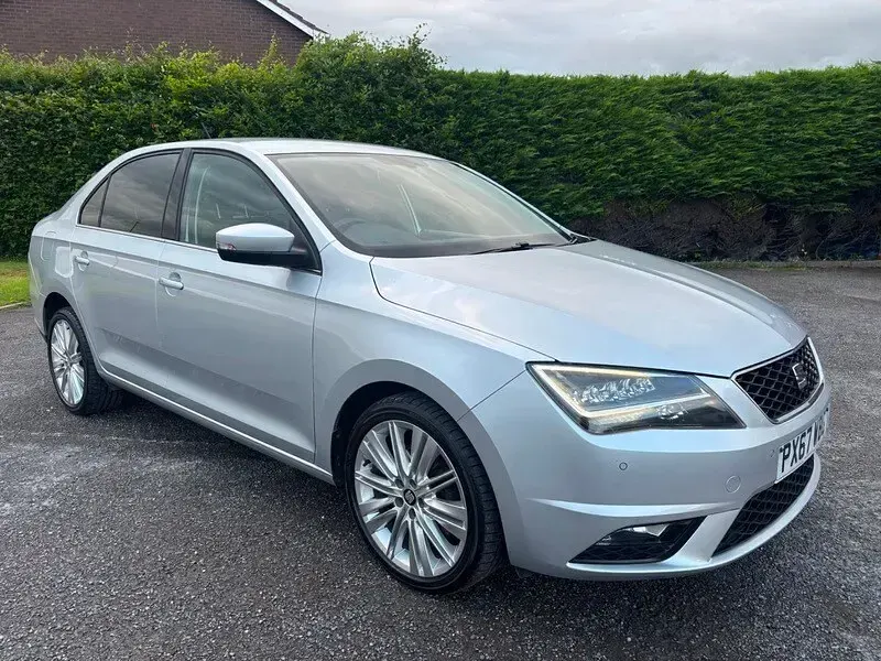 Used Seat Toledo XCELLENCE 110 HP (80 kW) 2017 Silver Hatchback