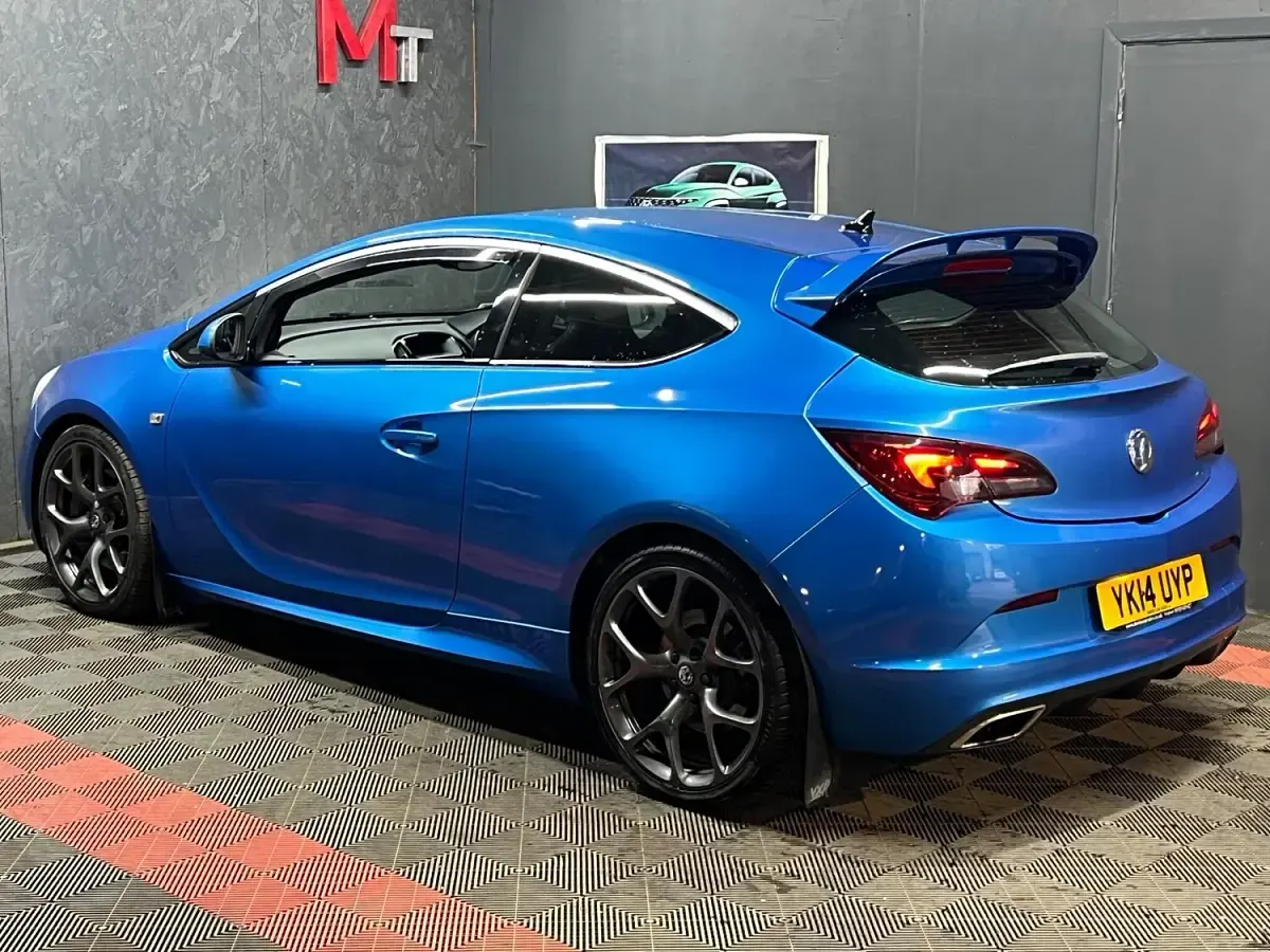 Used Vauxhall Astra GTC S 2014 Blue Hatchback