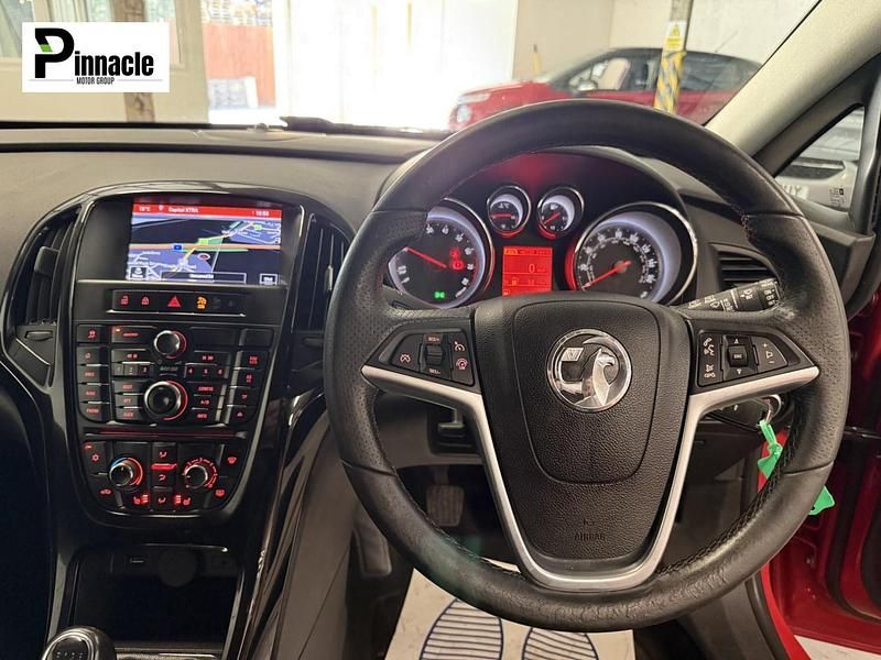 Used Vauxhall Astra GTC Edition 120 HP (88 kW) 2016 Red Hatchback