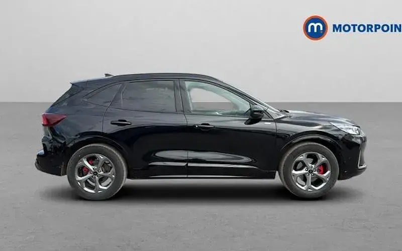 Second-hand Ford Kuga ST-Line 183 CP (134 kW) 2025 Negru SUV