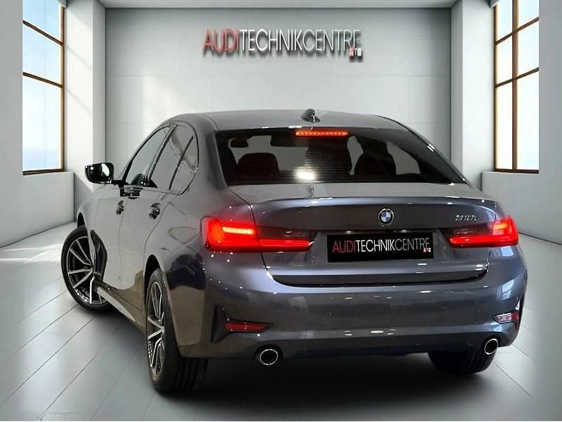 Used BMW 318 Sport Line 2019 Mineral grey Sedan