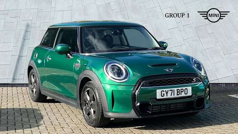 Green Used 2021 Mini Cooper S Classic Hatchback | £15,950 (Fair price) - Image 1/4