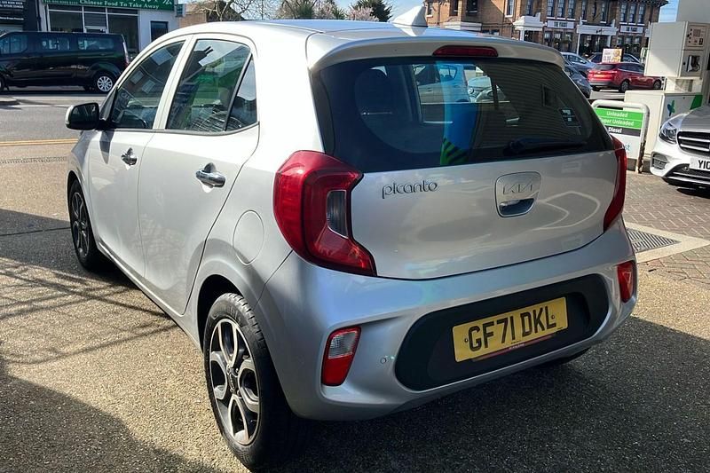 Used Kia Picanto 67 HP (49 kW) 2021 Silver Hatchback