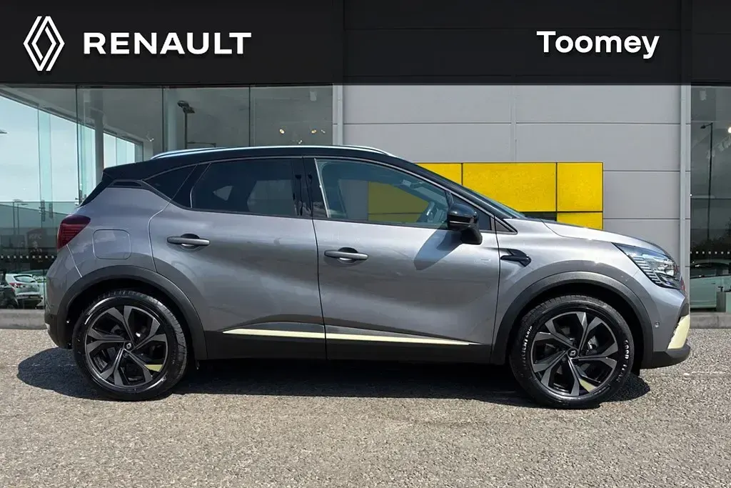Gebraucht Renault Captur Bose Edition 140 PS (102 kW) 2023 Grau SUV