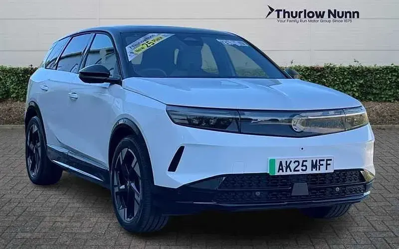 Used Vauxhall Grandland Ultimate 156 kW (213 HP) 2025 SUV