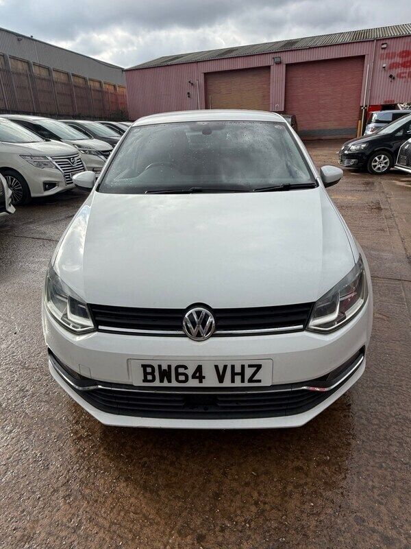 White Used 2014 VW Polo Hatchback | £6,650 (Super price) - Image 1/4