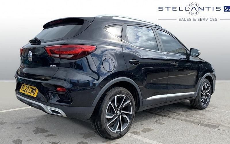 Used MG ZS Exclusive 106 HP (77 kW) 2024 SUV