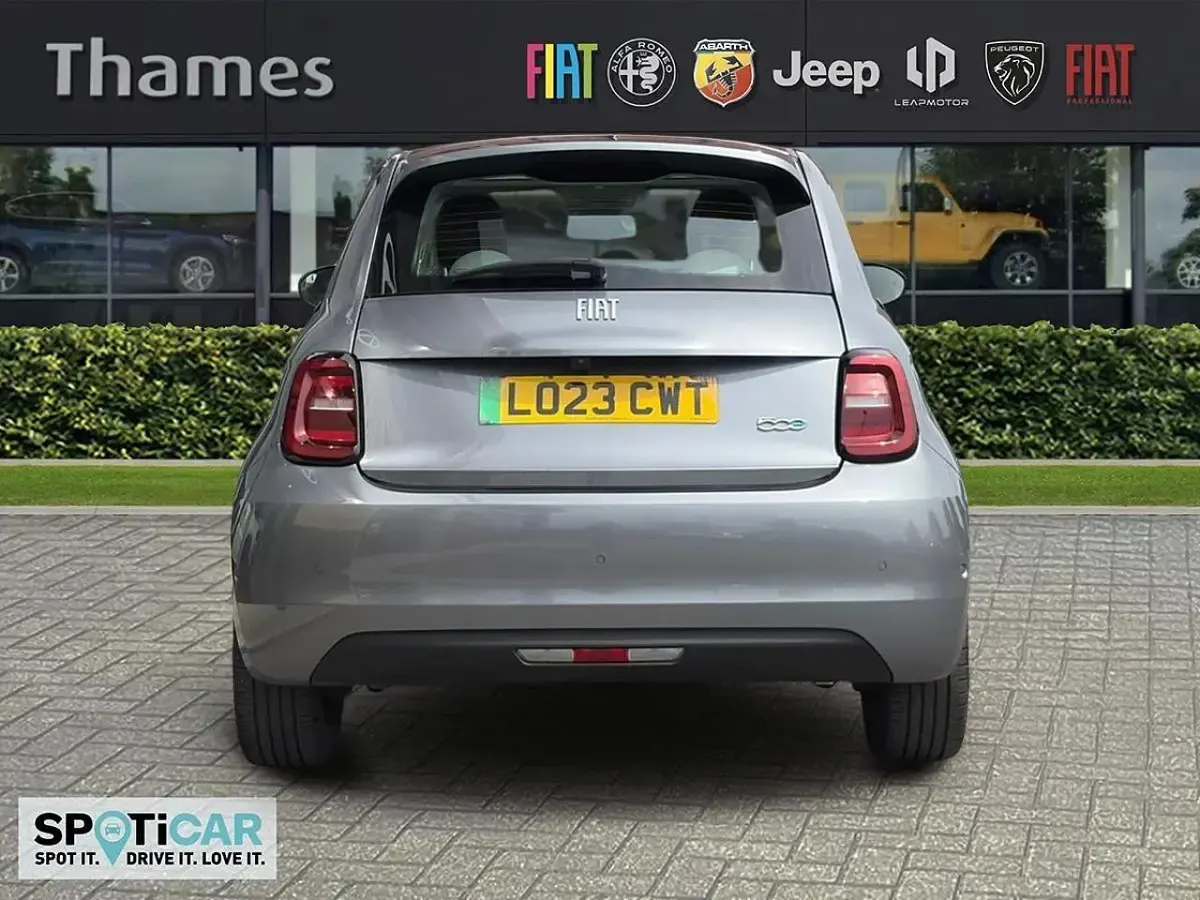 Used Fiat 500e La Prima 85 kW (116 HP) 2023 Grey Hatchback