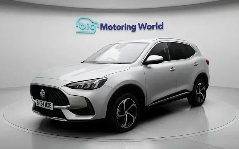 Usado MG HS Trophy 162 HP (119 kW) 2024 Prateado SUV