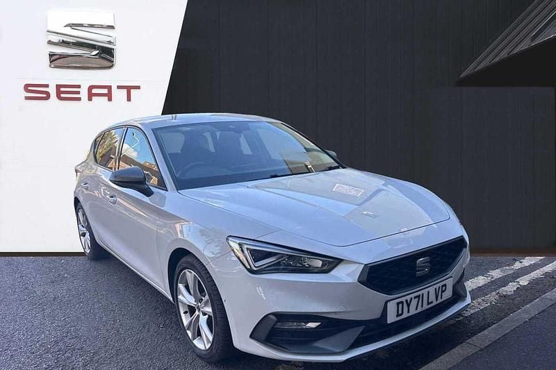 White Used 2021 Seat Leon FR Hatchback | £12,480 (Fair price) - Image 1/4