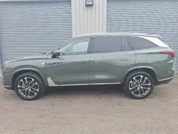 New MG MGS9 Comfort 299 HP (219 kW) 2026 Green SUV
