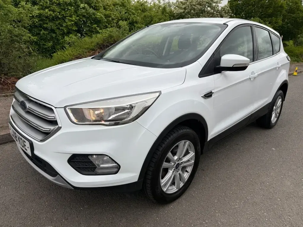Używany Ford Kuga Zetec 120 KM (88 kW) 2018 Biały SUV