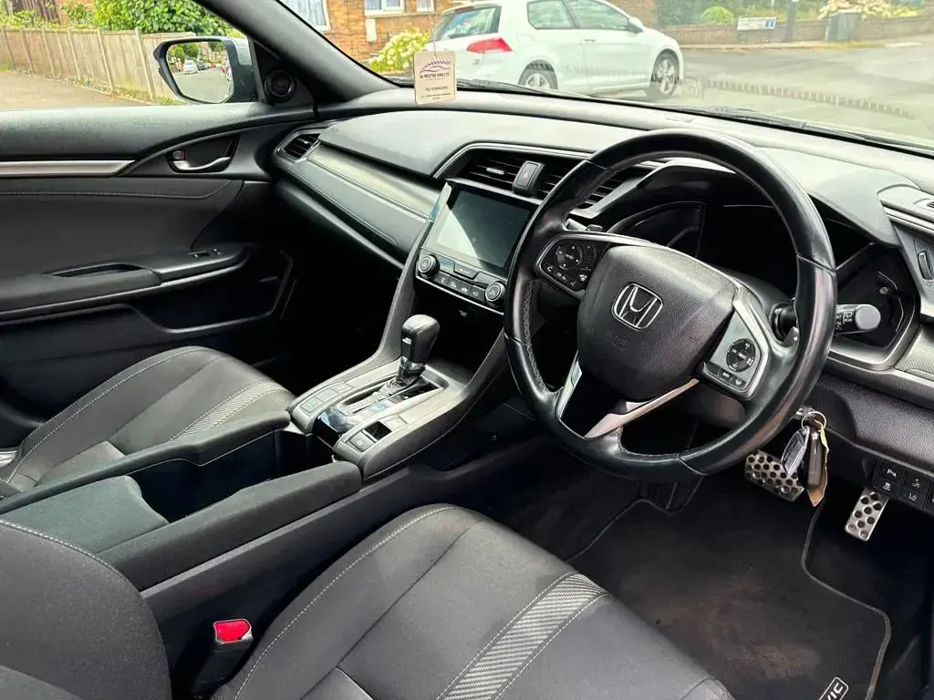 Used Honda Civic SR 2018 Grey Hatchback