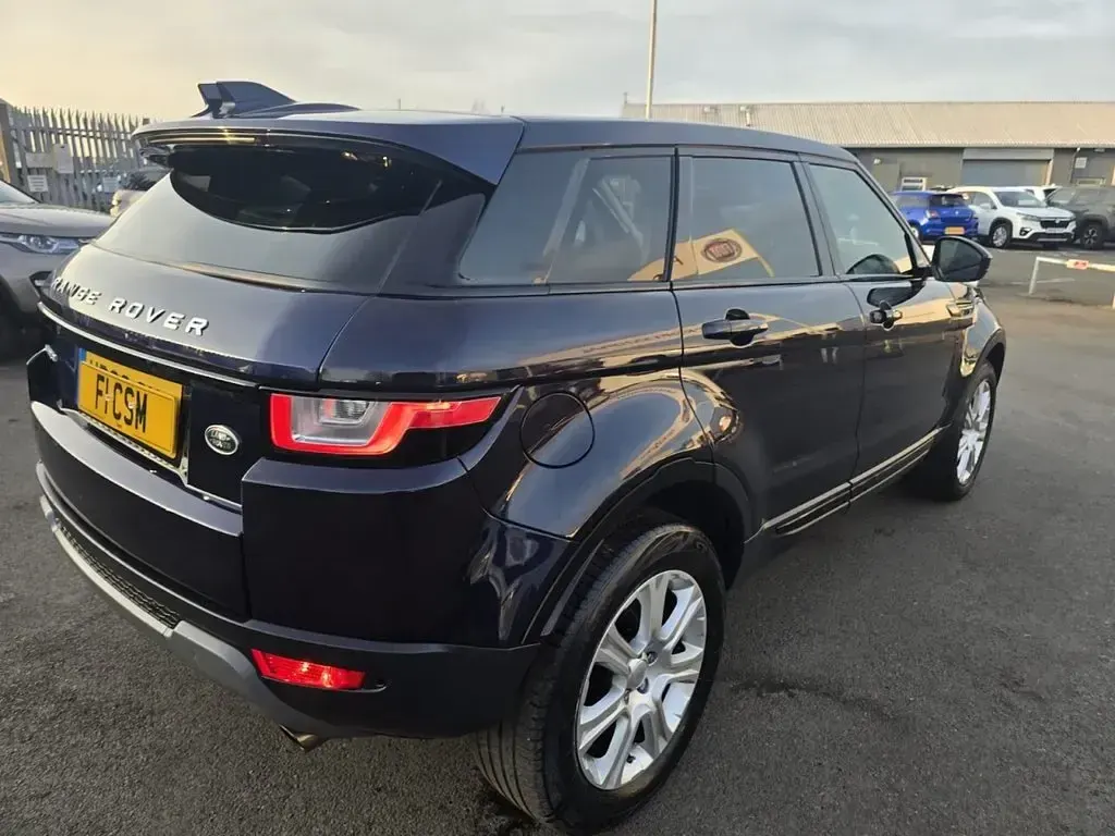 Used Land Rover Range Rover evoque SE 180 HP (132 kW) 2018 Blue SUV