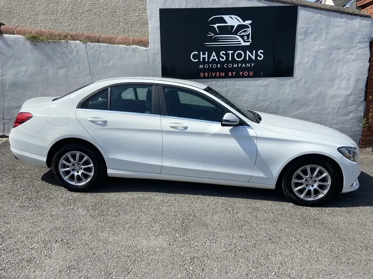 Used Mercedes C220 SE 2016 White Sedan